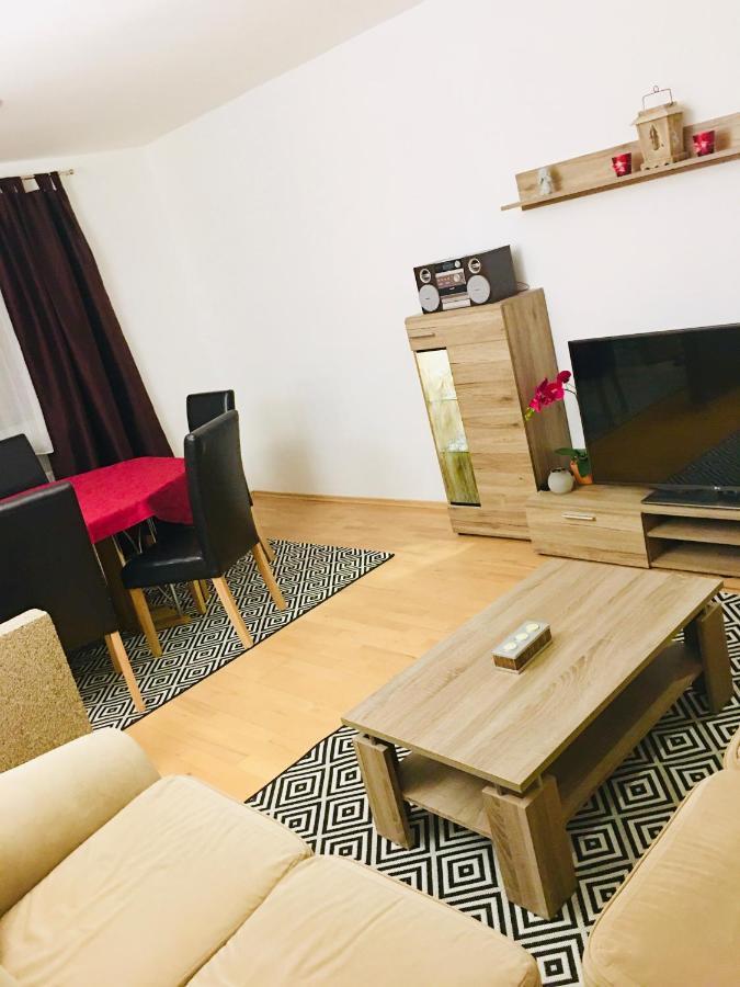 Apartman Monya Turčianske Teplice エクステリア 写真