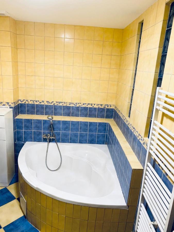 Apartman Monya Turčianske Teplice エクステリア 写真