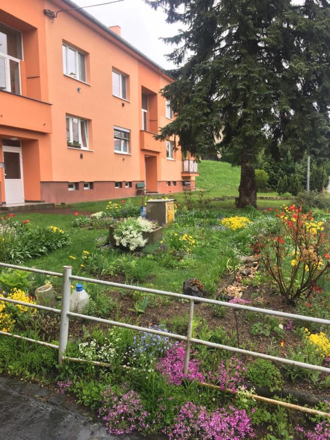 Apartman Monya Turčianske Teplice エクステリア 写真