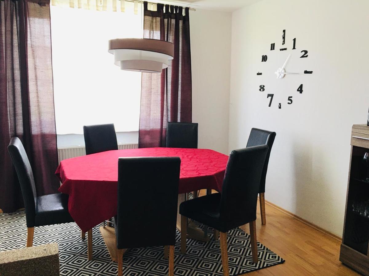 Apartman Monya Turčianske Teplice エクステリア 写真